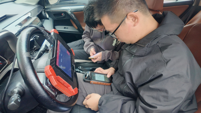 2024汽车开锁配钥匙培训学校现场