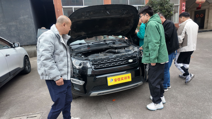 汽车电子培训学校现场